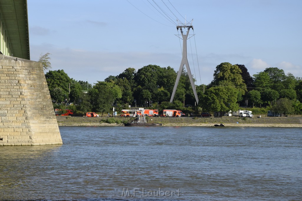 Schiff 1 Koeln in Hoehe der Koelner Zoobruecke P002.JPG - Miklos Laubert